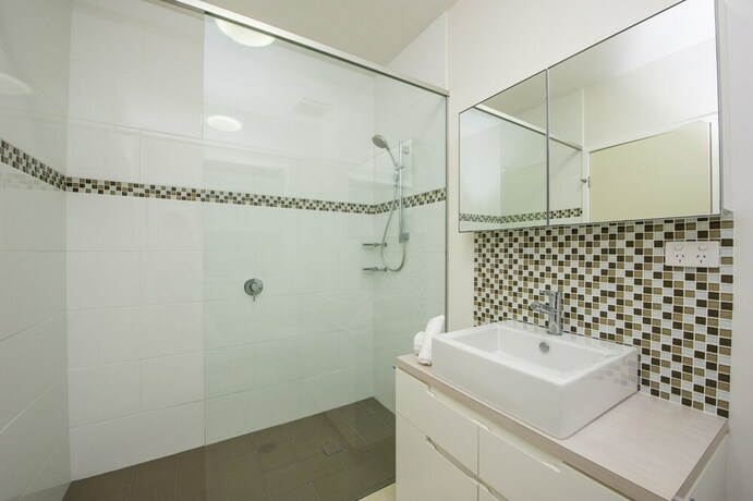 Imagen general del Hotel 1 Bright Point Apartment 1503. Foto 18