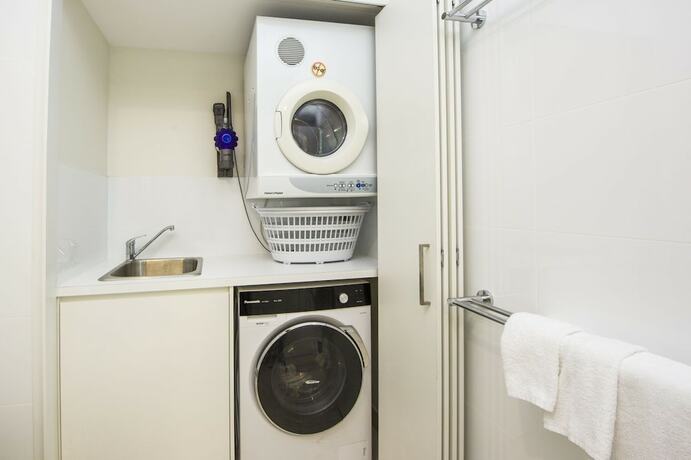 Imagen general del Hotel 1 Bright Point Apartment 1504. Foto 10