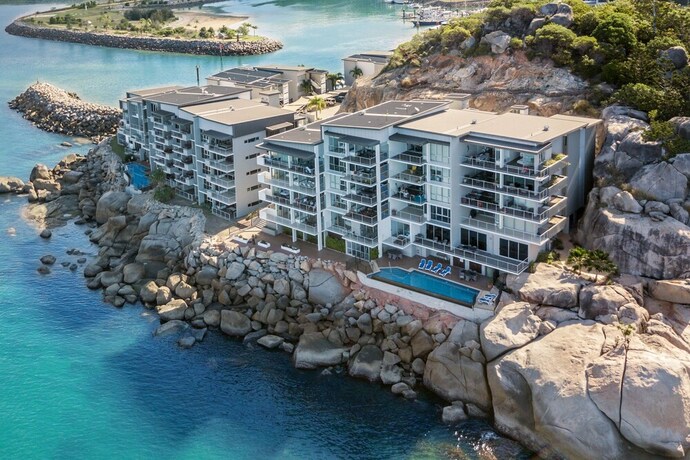 Imagen de los interiores del Hotel 1 Bright Point Apartment 5101. Foto 23