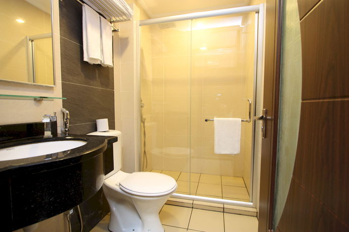 Imagen de la habitación del Hotel 1 City. Foto 2
