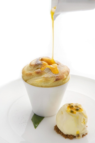 Imagen del bar/restaurante del Hotel 1 Hanalei Bay. Foto 4