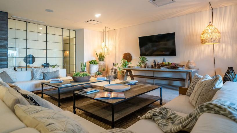 Imagen de los interiores del Hotel 1 Homes Preview Cabo. Foto 20