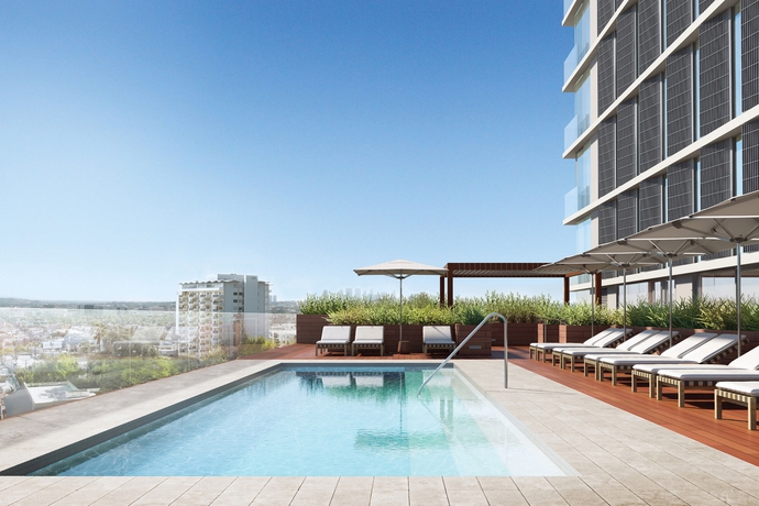 Imagen de la piscina del Hotel 1 West Hollywood. Foto 10