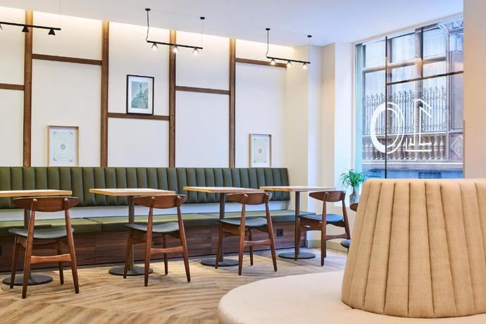 Imagen de los interiores del Hotel 10 Opera. Foto 10
