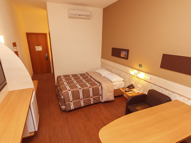 Imagen de la habitación del Hotel 10 Ponta Grossa. Foto 4