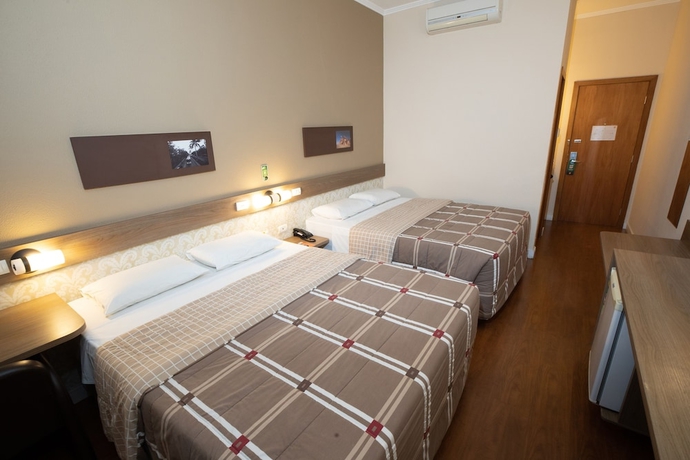 Imagen de la habitación del Hotel 10 Sao Leopoldo. Foto 7