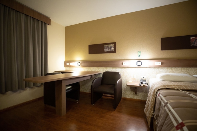 Imagen de la habitación del Hotel 10 Sao Leopoldo. Foto 14