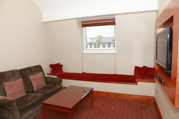 Imagen de la habitación del Hotel 100 Queen's Gate London, Curio Collection By Hilton. Foto 6