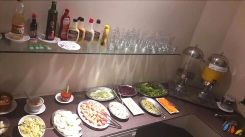 Imagen del bar/restaurante del Hotel 1000. Foto 4