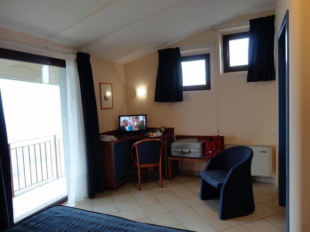 Imagen de la habitación del Hotel 1000 Miglia. Foto 10