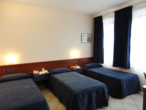 Imagen de la habitación del Hotel 1000 Miglia. Foto 12