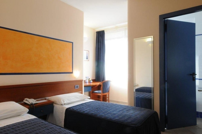 Imagen de la habitación del Hotel 1000 Miglia. Foto 13