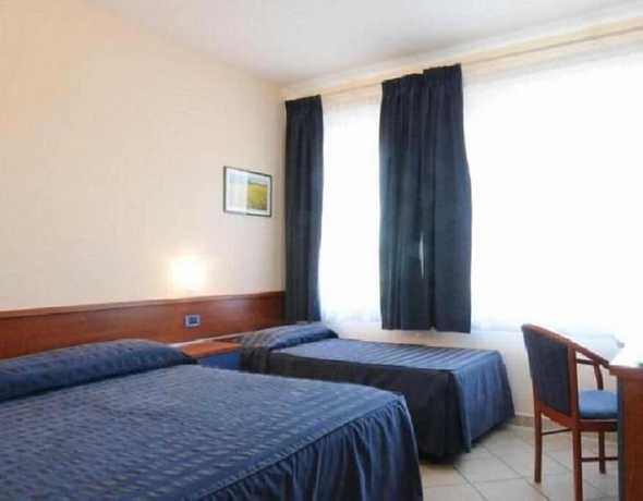 Imagen de la habitación del Hotel 1000 Miglia. Foto 15