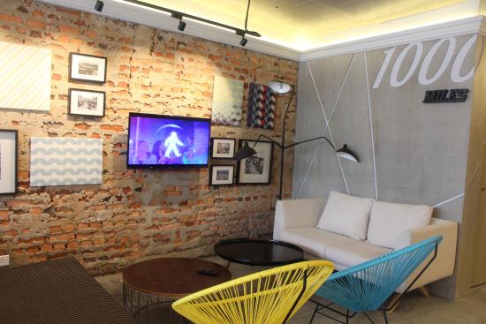 Imagen de los interiores del Hotel 1000 Miles. Foto 12