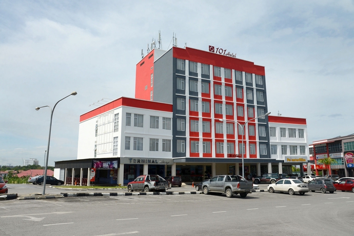 Imagen de los exteriores del Hotel 101 Bintulu. Foto 4