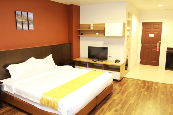 Imagen de la habitación del Hotel 101 Holiday Suite. Foto 8