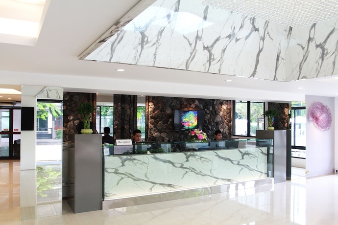 Imagen de los interiores del Hotel 101 Holiday Suite. Foto 17