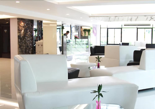 Imagen de los interiores del Hotel 101 Holiday Suite. Foto 18