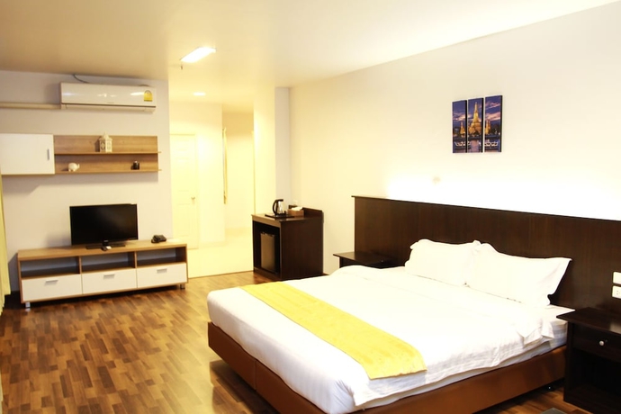 Imagen de la habitación del Hotel 101 Holiday Suite. Foto 13