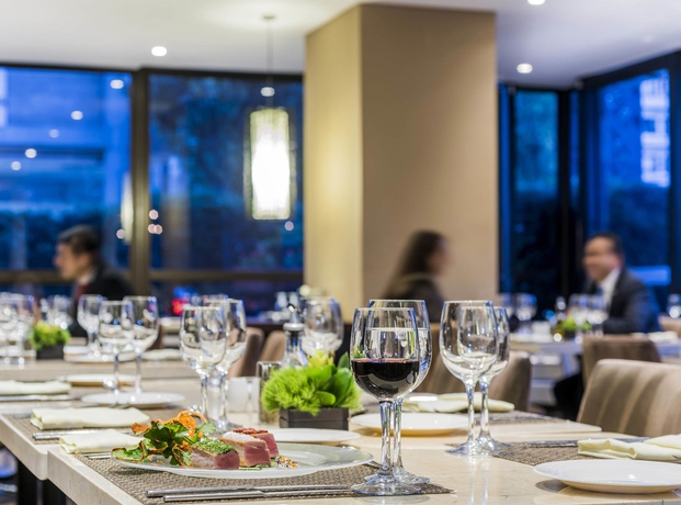 Imagen del bar/restaurante del Hotel 101 Park House. Foto 5