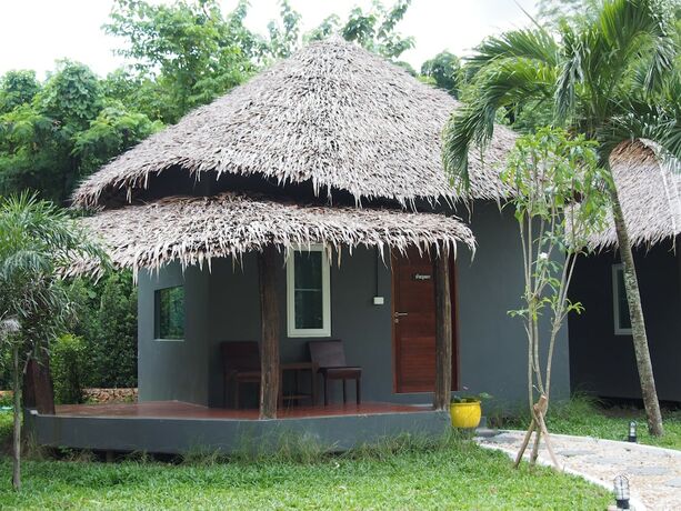 Imagen general del Hotel 102 Ville. Foto 8