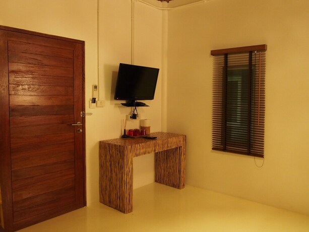 Imagen de la habitación del Hotel 102 Ville. Foto 15