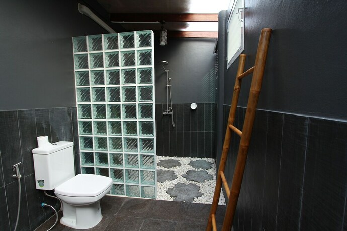 Imagen de la habitación del Hotel 102 Ville. Foto 32