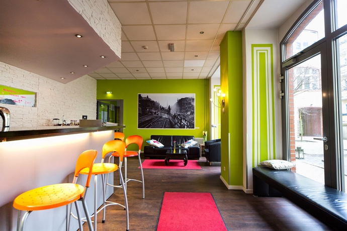 Imagen de los interiores del Hotel 103. Foto 10