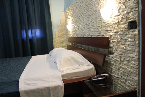 Imagen de la habitación del Hotel 106. Foto 2