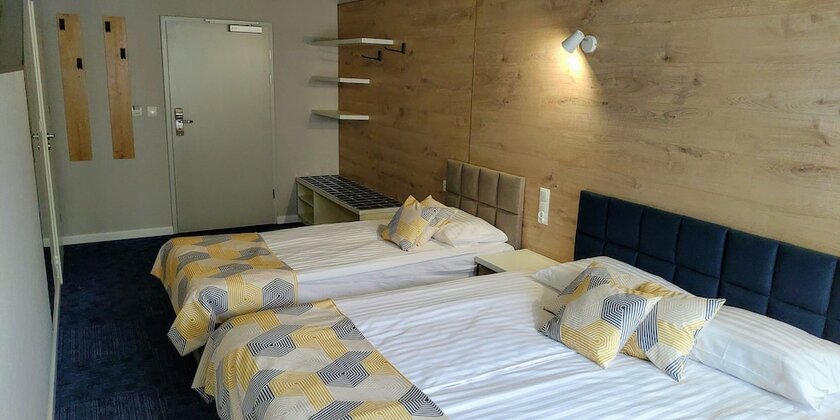 Imagen general del Hotel 107. Foto 4