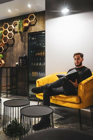 Imagen general del Hotel 107. Foto 10