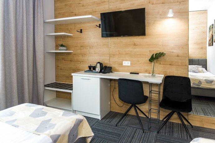 Imagen de la habitación del Hotel 107. Foto 19