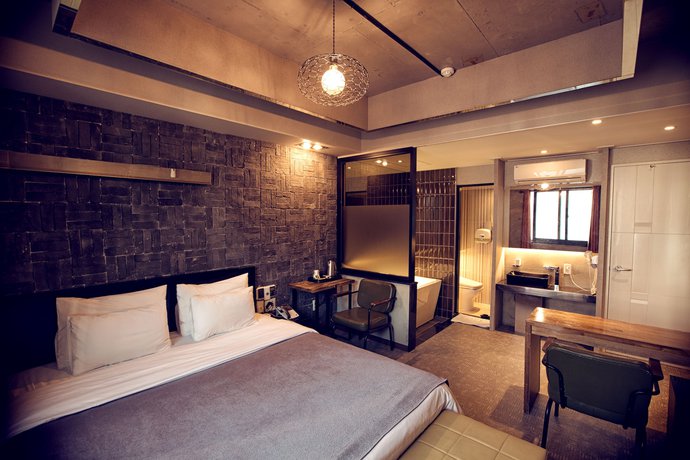 Imagen de la habitación del Hotel 109. Foto 6