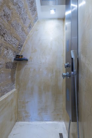 Imagen de la habitación del Hotel 10GR Boutique and Wine Bar. Foto 7