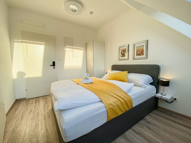 Imagen general del Hotel 10-Min Walk to Hauptbahnhof, Cozy Private Rooms with AC, TV & WIFI. Foto 4