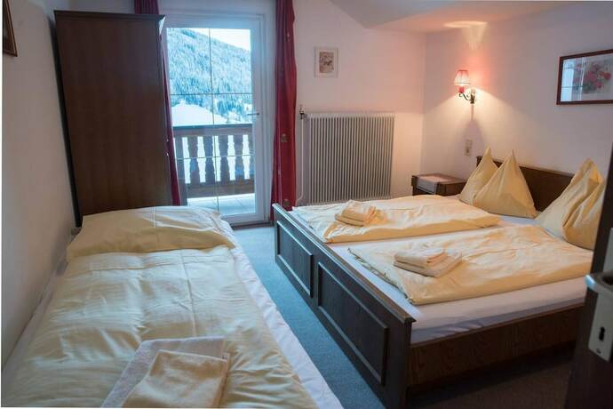 Imagen general del Hotel 10-bedroom House Near Obertauern for 30 People. Foto 2