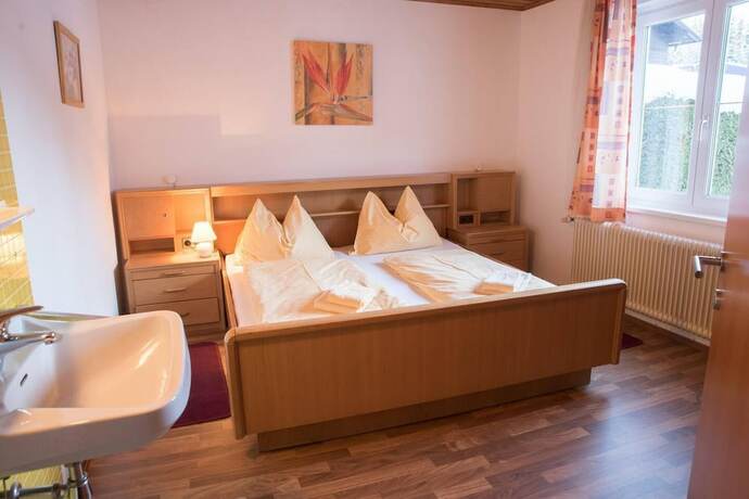 Imagen general del Hotel 10-bedroom House Near Obertauern for 30 People. Foto 4