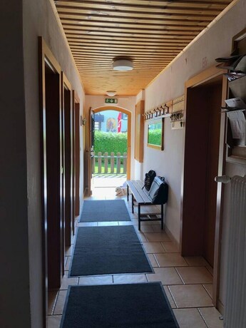 Imagen general del Hotel 10-bedroom House Near Obertauern for 30 People. Foto 10