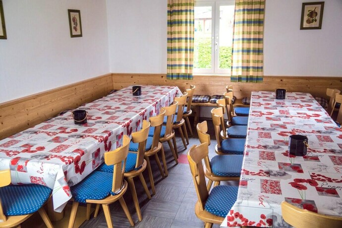 Imagen general del Hotel 10-bedroom House Near Obertauern for 30 People. Foto 18