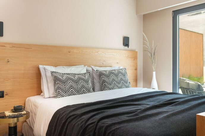 Imagen de la habitación del Hotel 11 Enteka Acropolis Suites. Foto 17