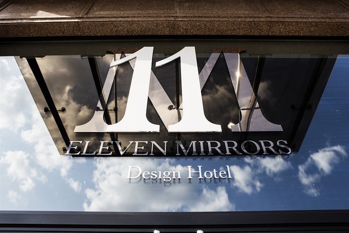 Imagen de los exteriores del Hotel 11 Mirrors Design. Foto 12
