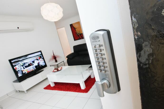 Imagen de la habitación del Hotel 112 Olive Apartments. Foto 22