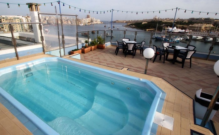 Imagen general del Hotel 115 The Strand Aparthotel. Foto 2