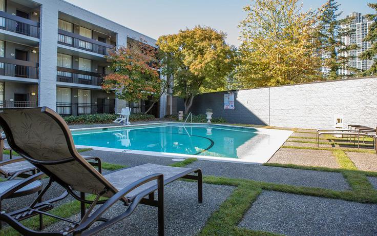 Imagen de la piscina del Hotel 116, A Coast Bellevue. Foto 10