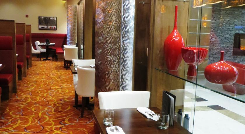 Imagen del bar/restaurante del Hotel 11MOD A Sonesta Collection. Foto 3