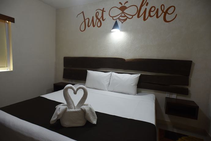 Imagen de la habitación del Hotel 12 Bees. Foto 15