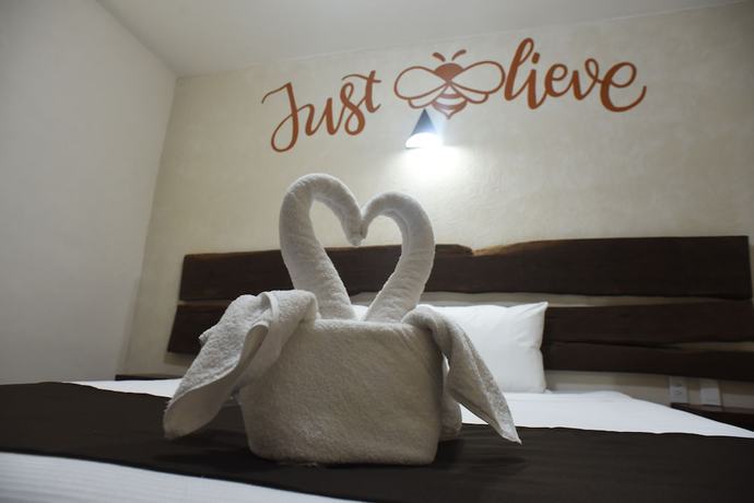 Imagen de la habitación del Hotel 12 Bees. Foto 17