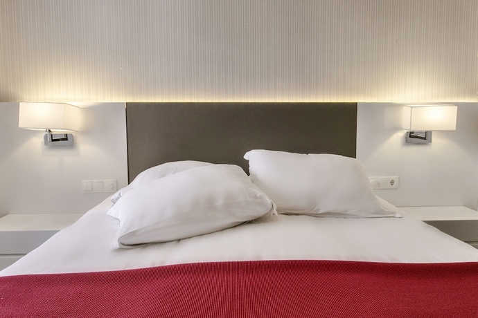 Imagen de la habitación del Hotel 12 Months Resort & Spa. Foto 13