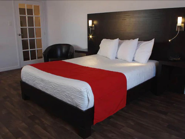 Imagen de la habitación del Hotel 1212. Foto 2