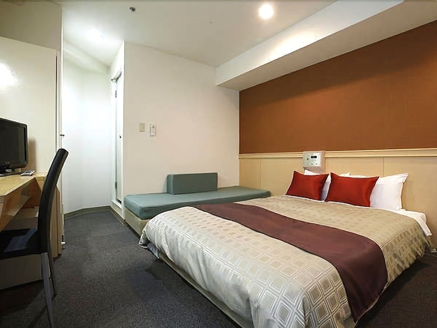 Imagen de la habitación del Hotel 1-2-3 Kobe. Foto 6